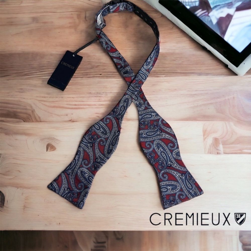 Daniel Cremieux Adjustable Bow Tie